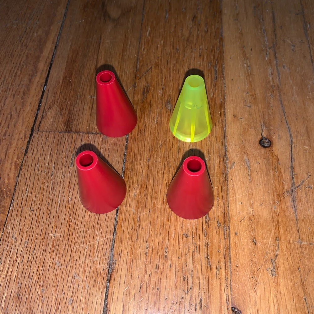🖤5 for $20- 4 Knex connector cones 3 red 1 iridescent yellow-Standard K'nex Part